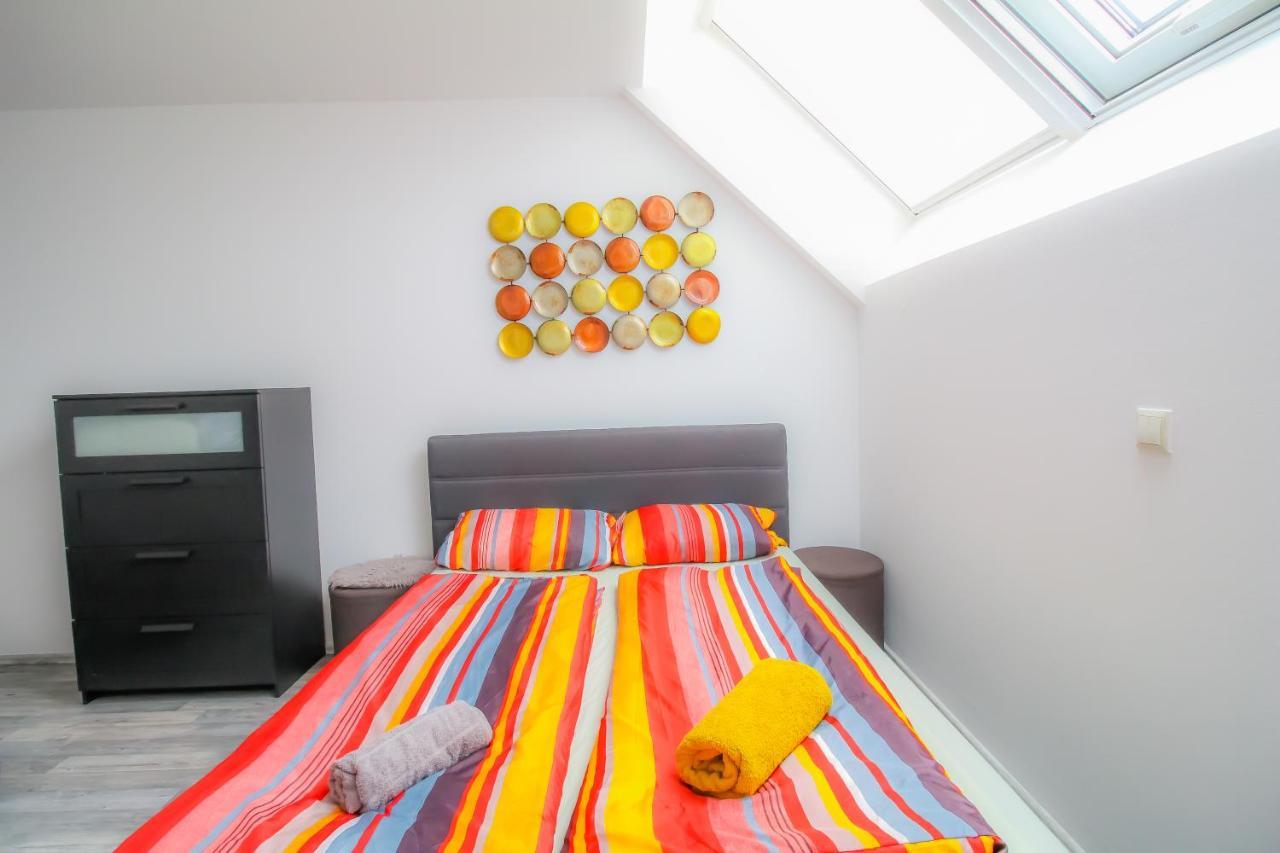 Private Triple Bedroom In Shared Dw171-4 Vienne