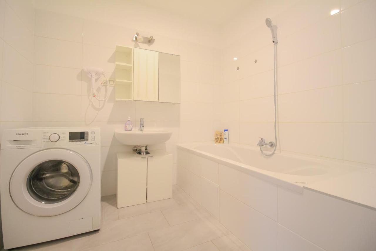 Private Triple Bedroom In Shared Dw171-4 Appartement Vienne