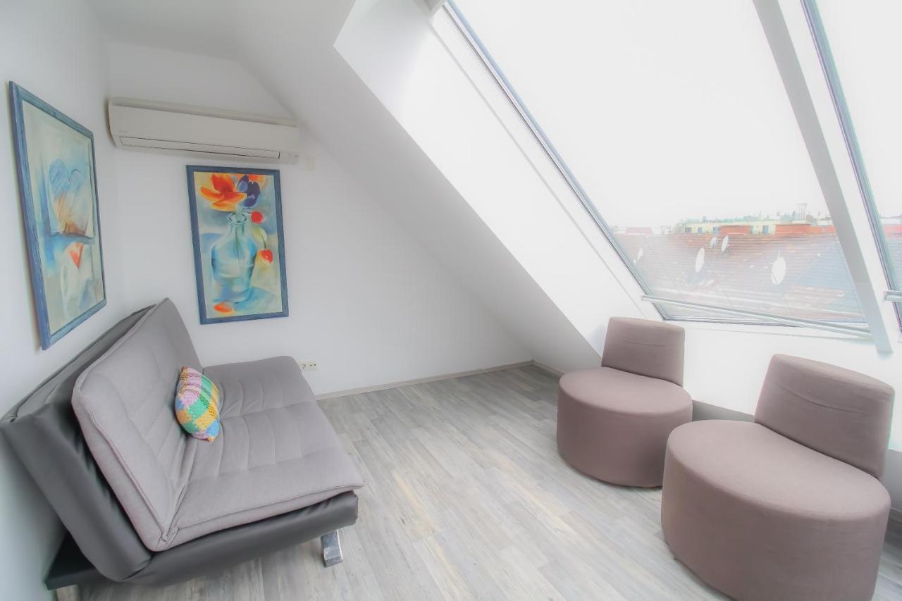 Private Triple Bedroom In Shared Dw171-4 * Vienne